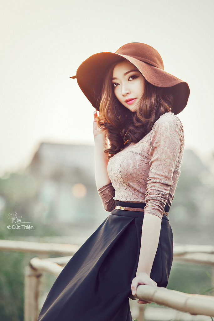 美女全部衣服抛光